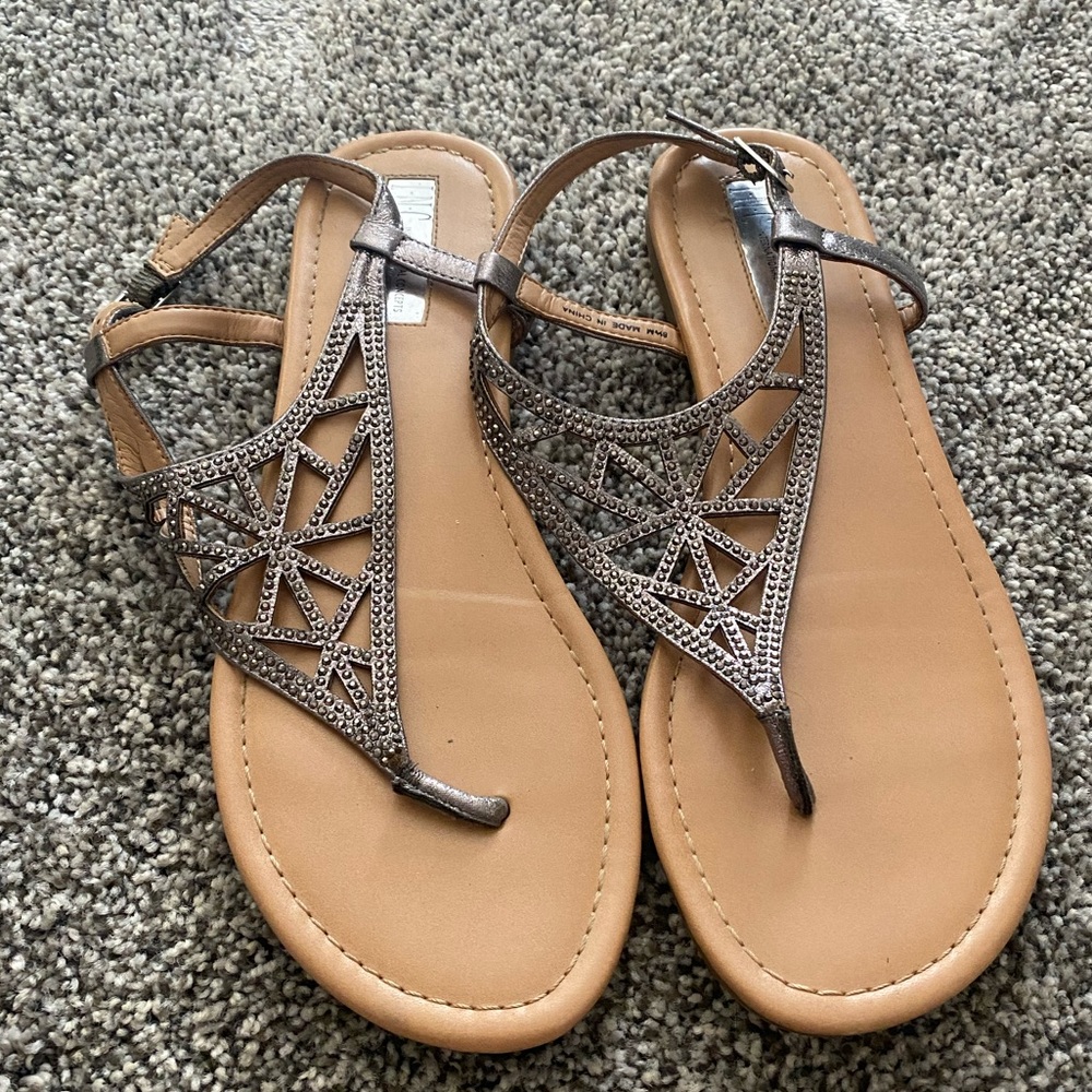 Black glitter summer sandals